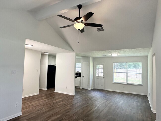 Building Photo - 16385 Many Trees Ln