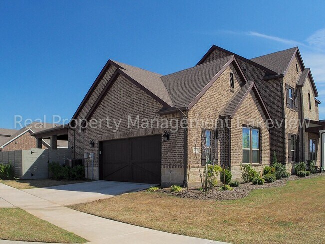 Building Photo - 4 Bedroom 3 Bath Executive Home in Argyle