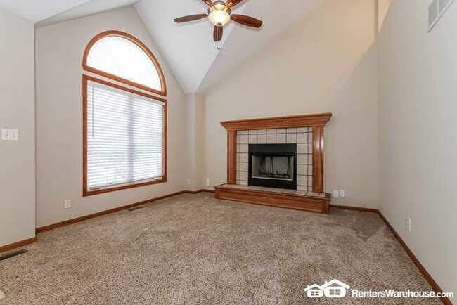 Building Photo - Northland Beauty For Rent!