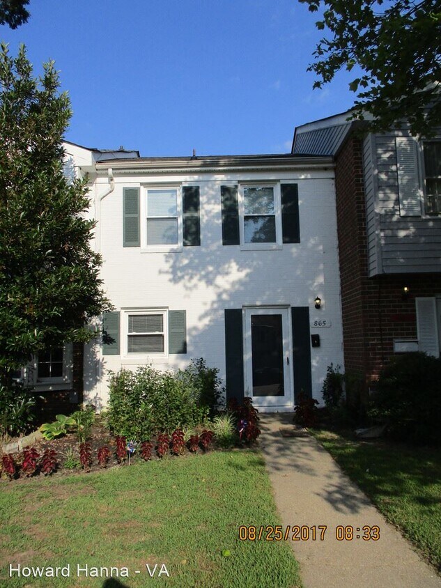 2 br, 1.5 bath House 865 Windom Place House Rental in Virginia