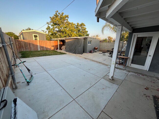 Building Photo - 4318 Glen St