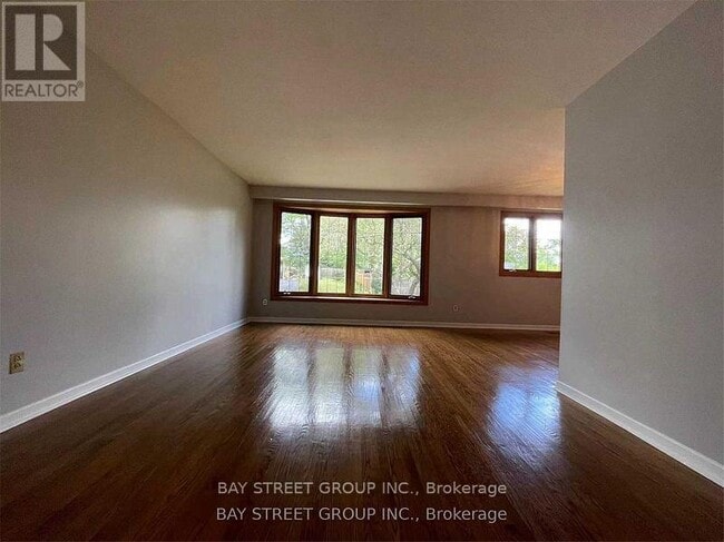 Photo du bâtiment - 632 Ardleigh Crescent