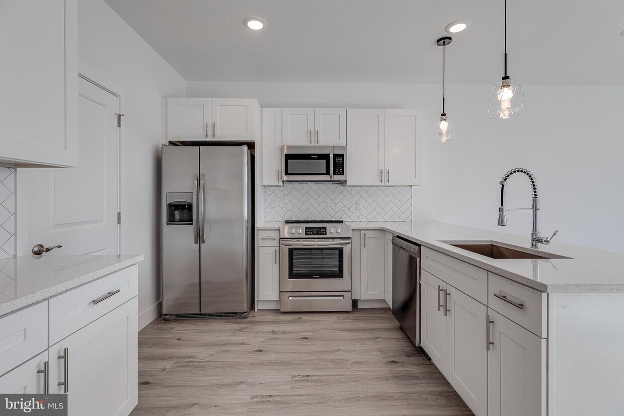 Foto principal - 2429 W Thompson St