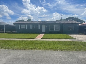 Building Photo - 11080 SW 62nd Terrace