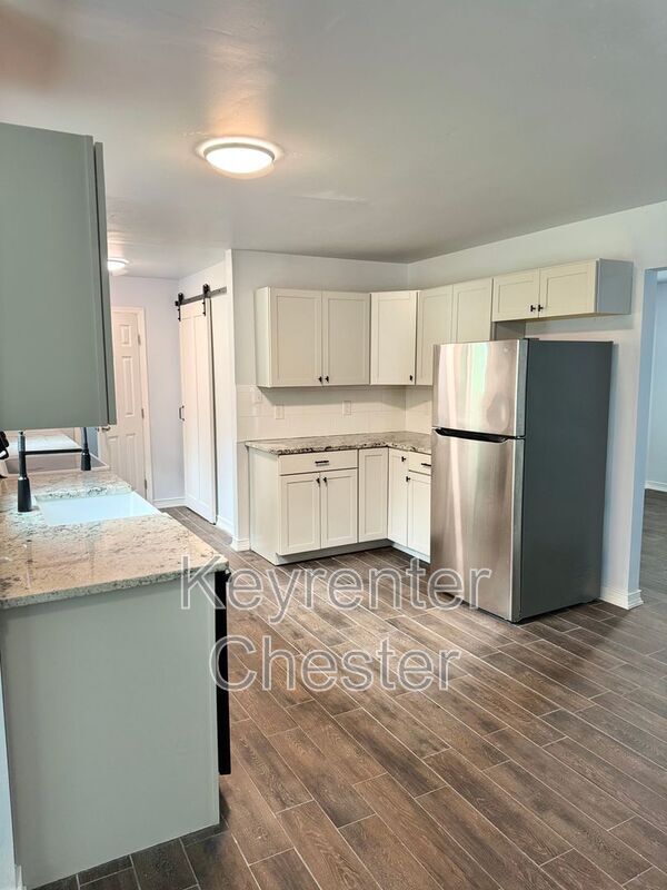Foto del edificio - 7515 Fawndale Dr