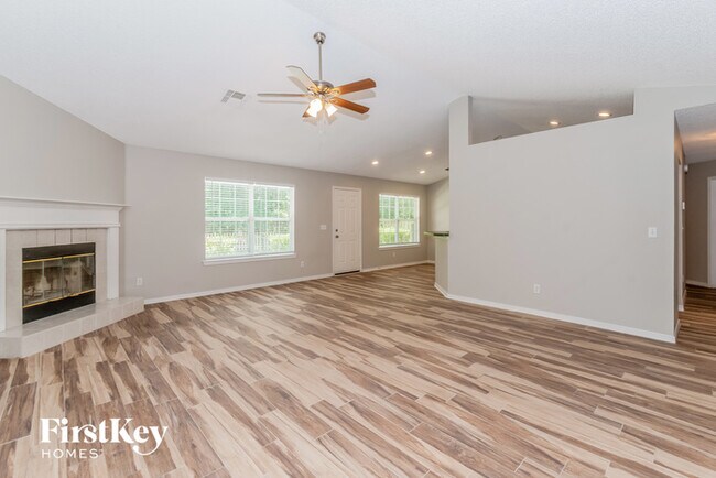 Building Photo - 9759 Redbird Creek Dr