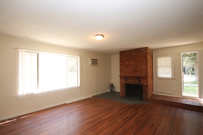 Building Photo - 132 N Allen Ave