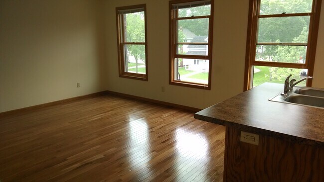 Building Photo - 630 Water St