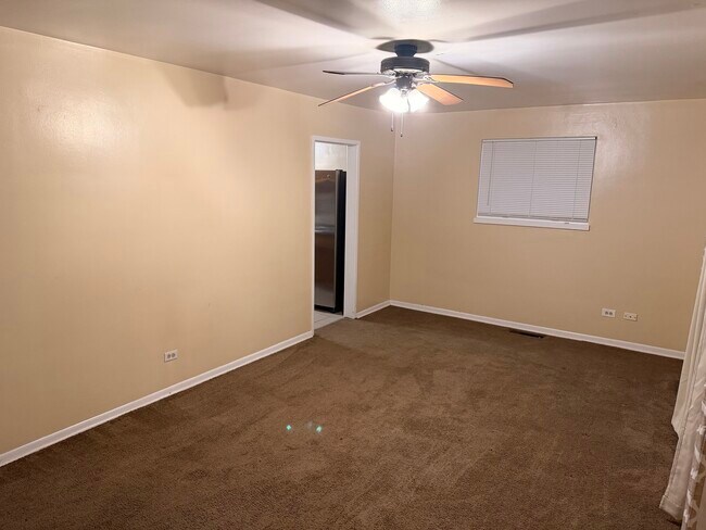 Foto del edificio - 1367 Burnham Ave