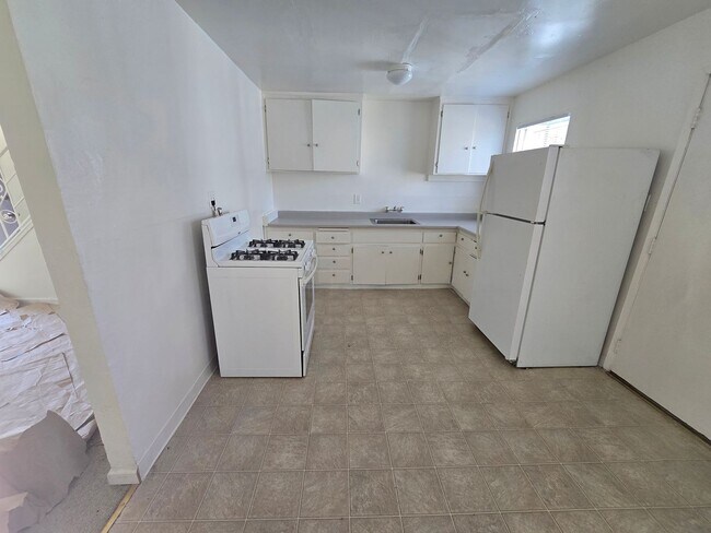 Photo - 418 C St Apartment
