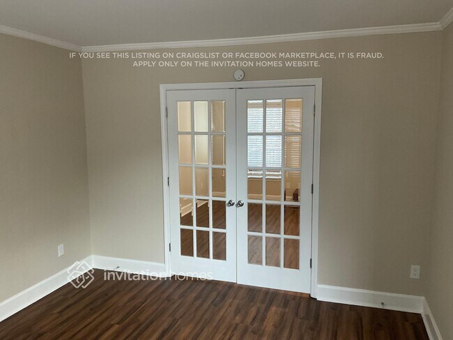 Building Photo - 675 River Overlook Dr NW