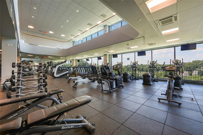 Foto del edificio - 701 Ridge Hill Boulevard