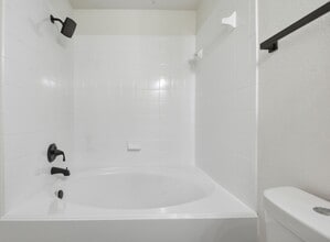 Building Photo - 20615 Moonrise River Ln