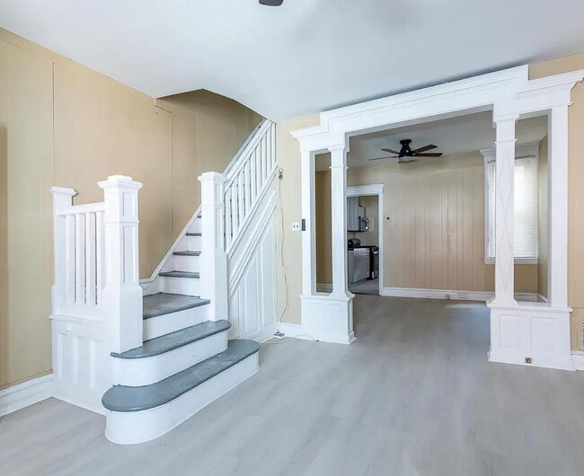 Building Photo - 1919 N Patton St