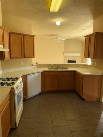 Building Photo - 1410 Deville Cir