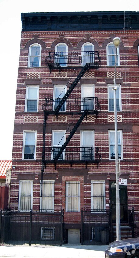 Primary Photo - 2306 Atlantic Ave