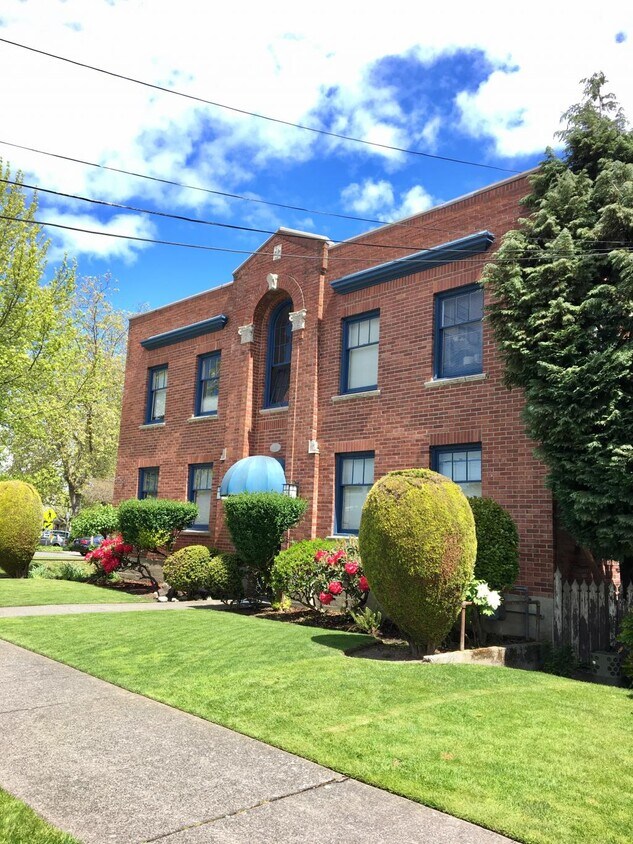 The Metz Apartments 1 bedroom Condo for Rent in Seattle, WA