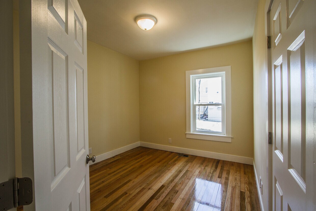 Primary Photo - 23 Wilson St