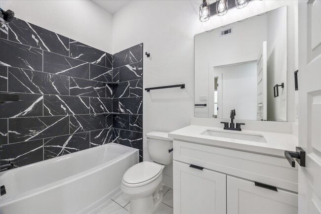 Building Photo - 9806 A/B Pelsey St