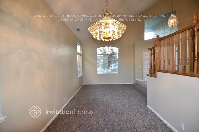 Foto del edificio - 8107 Helmsdale Dr