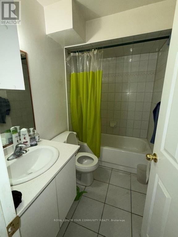 Building Photo - 72 Lake Ave