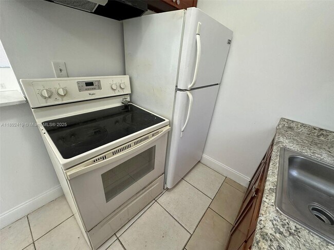 Foto del edificio - 1280 NE 139th St