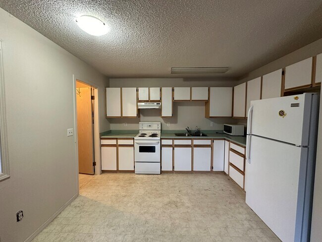 Photo du bâtiment - 9495-9495 Hazel St