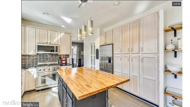 Building Photo - 4 br, 3.5 bath House - 21213 Lonetree Court