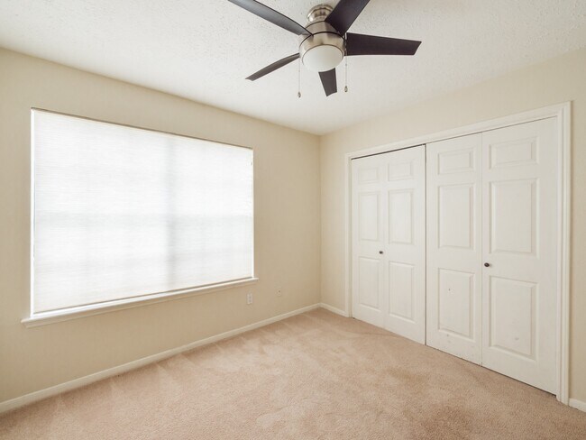 Foto del edificio - 14214 Withersdale Dr
