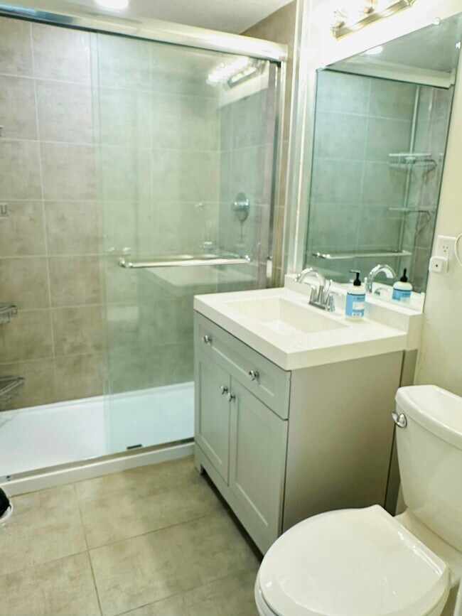 Foto del edificio - 942 NW 58th St