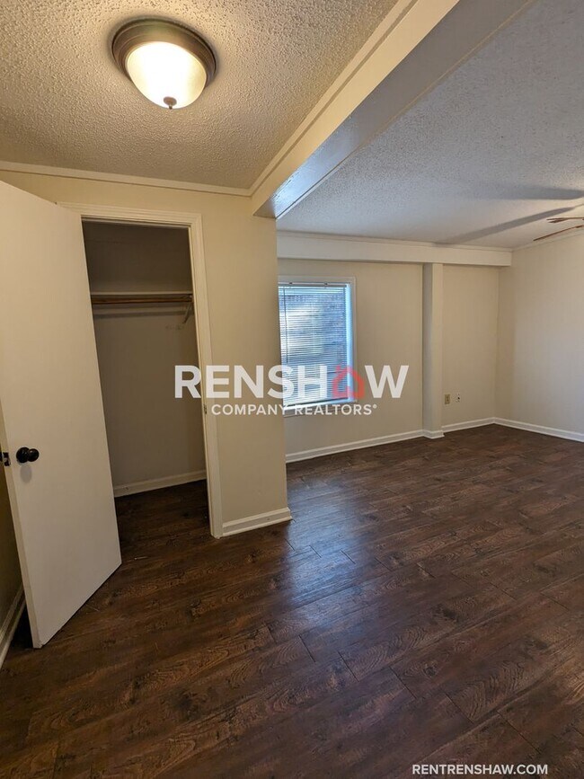 Building Photo - Charming Home in Raleigh / Frayser Now Ava...