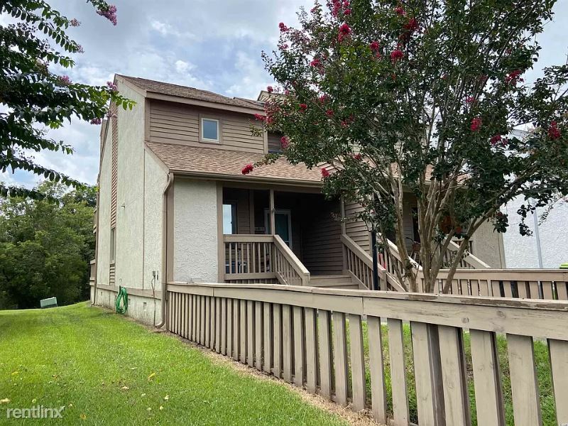 Primary Photo - 2 br, 2.5 bath Condo - 4110 Fairway Lakes Dr