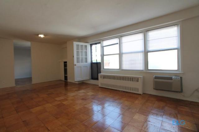 Foto principal - 1 bedroom in JAMAICA NY 11432