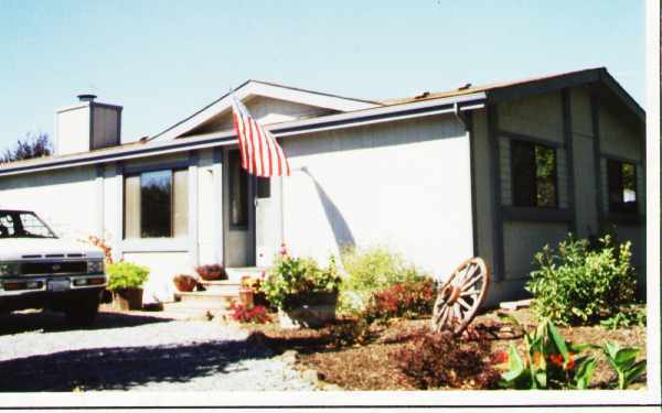 Building Photo - 961-963 Rose Meadow Ct
