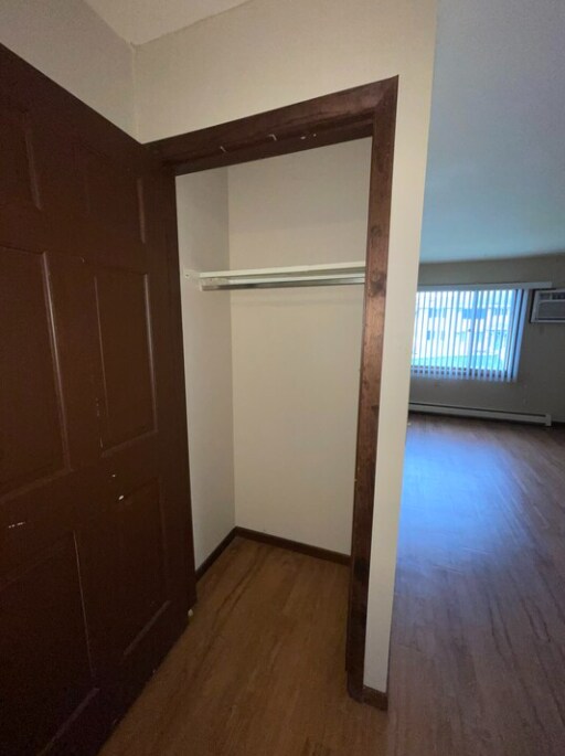 Foto del edificio - 505 Alan Dr