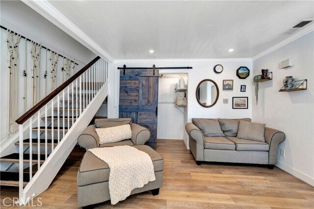 Foto del edificio - 16981 Hoskins Lane