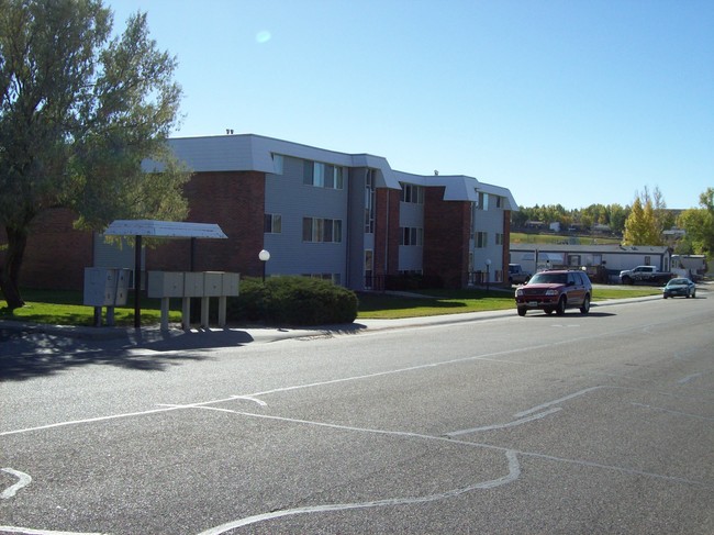 Building Photo - Springview Manor Apartments