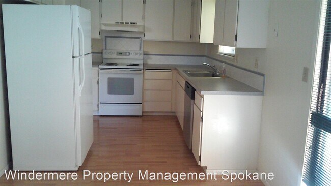 Building Photo - 2 br, 1.5 bath House - 2318 S. Calvin Rd