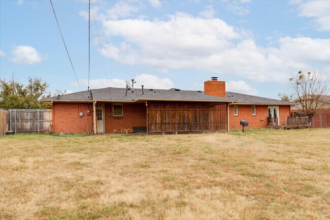 Building Photo - 1618 NW 32nd St