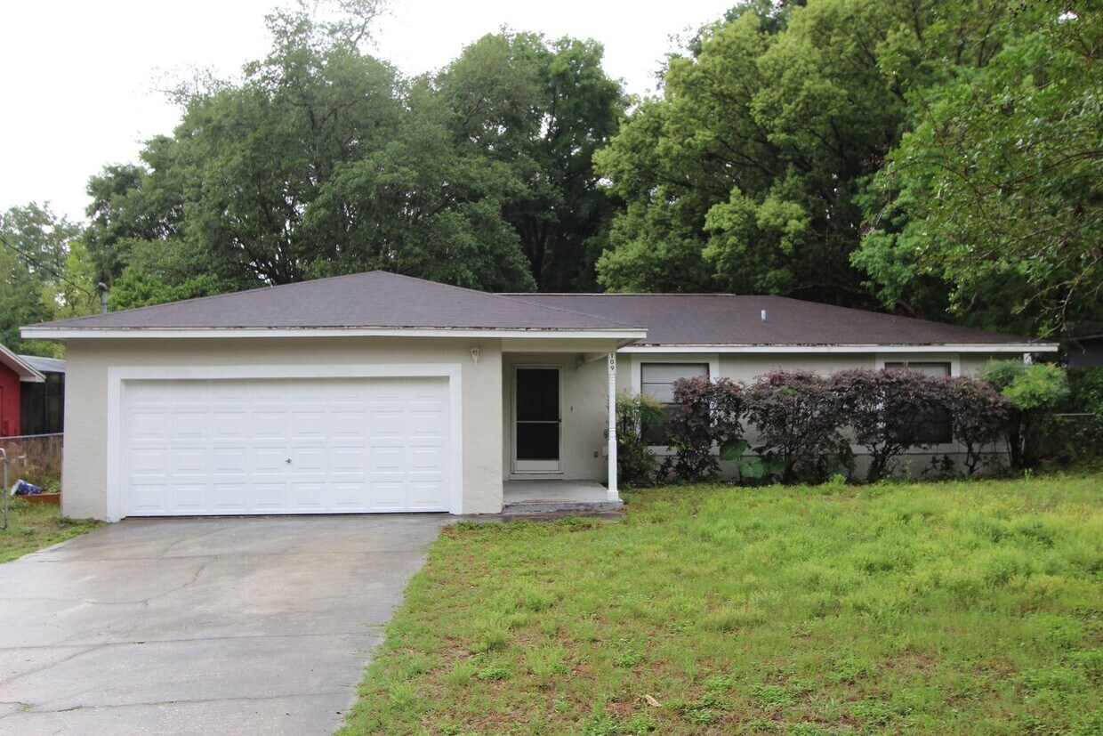Foto principal - Beautiful 3B/2B Home in Minneola!