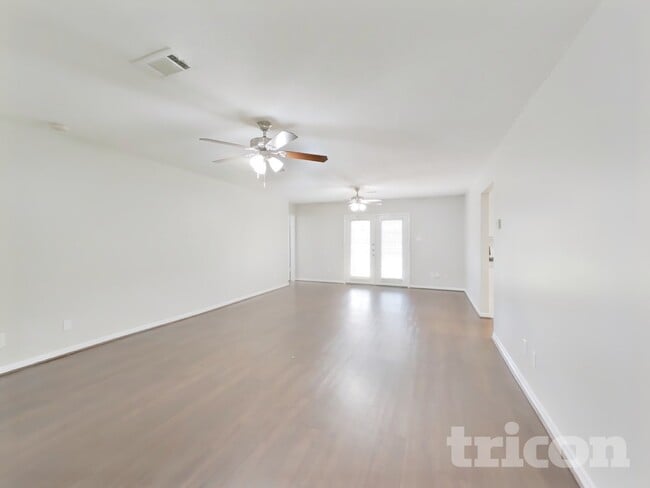 Building Photo - 28707 Binefield St