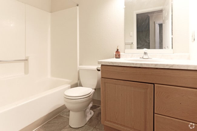 - Huntington Hills Apartments & Townhomes