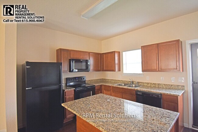 Building Photo - 2 BR/2.5BA LaVergne townhome available now!