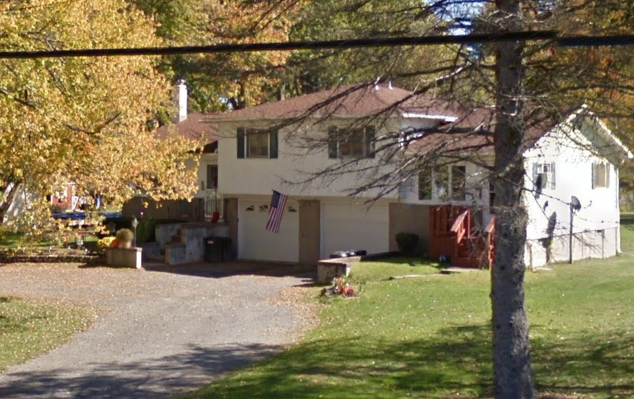 Foto principal - 5628 E Main St