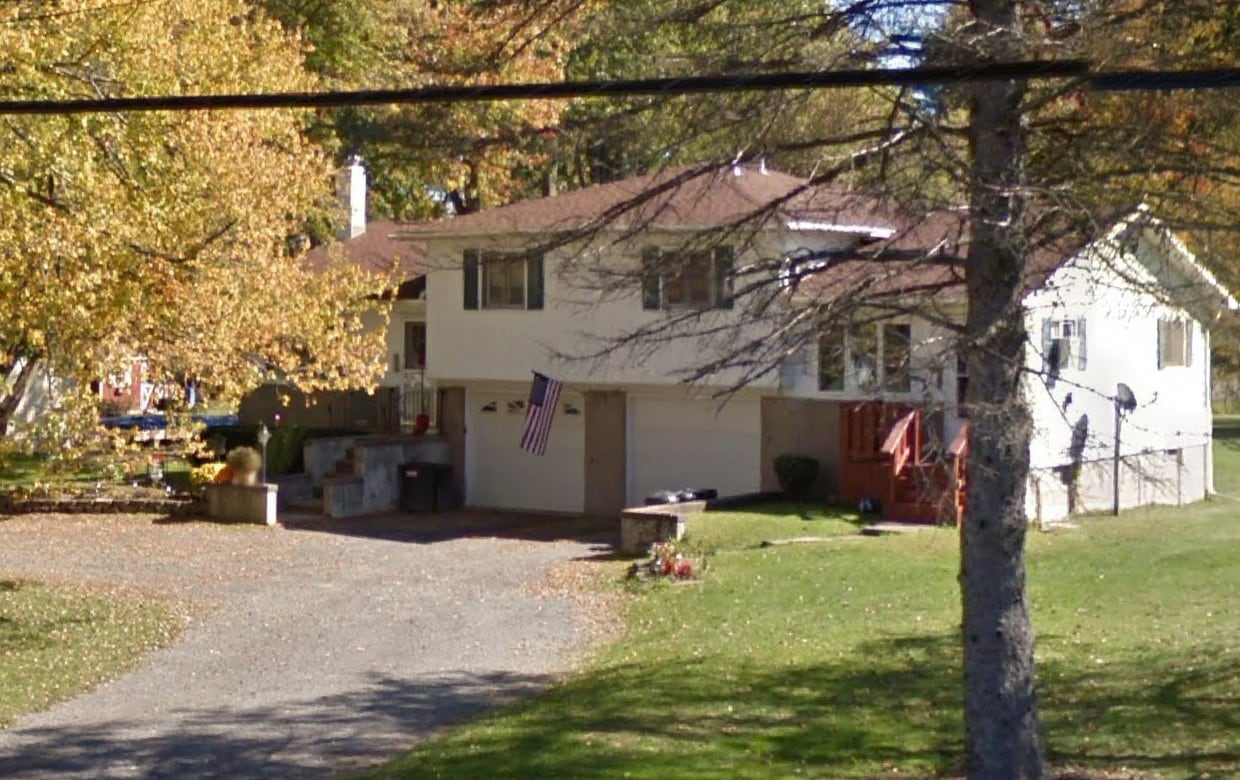 Primary Photo - 5628 E Main St