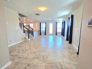 Building Photo - 25250 Laird Knoll St