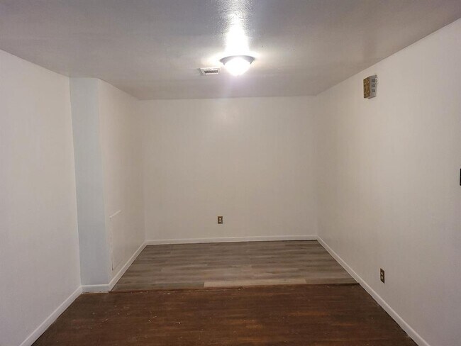 Building Photo - 2504 14th St
