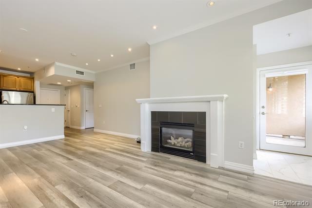 Foto del edificio - 2700 E Cherry Creek S Dr