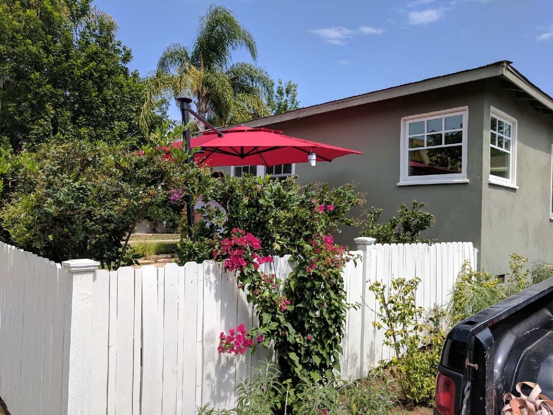 Foto principal - 2339 28th St