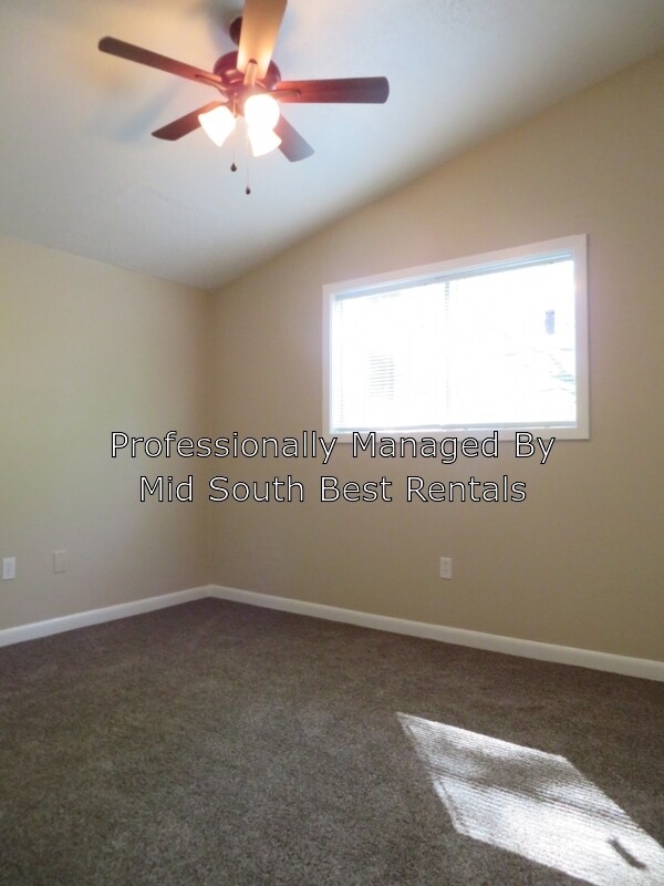 Foto del edificio - 2221 Hawkins Mill Rd